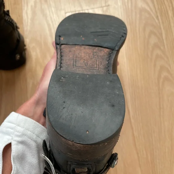 FRYE Veronica VTG BLACK LEATHER Shortie Boots Size 8 - Picture 13 of 16